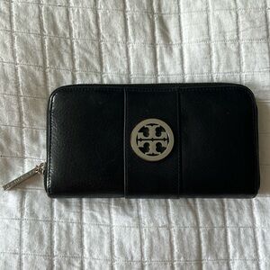 Tory Burch Black leather Wallet